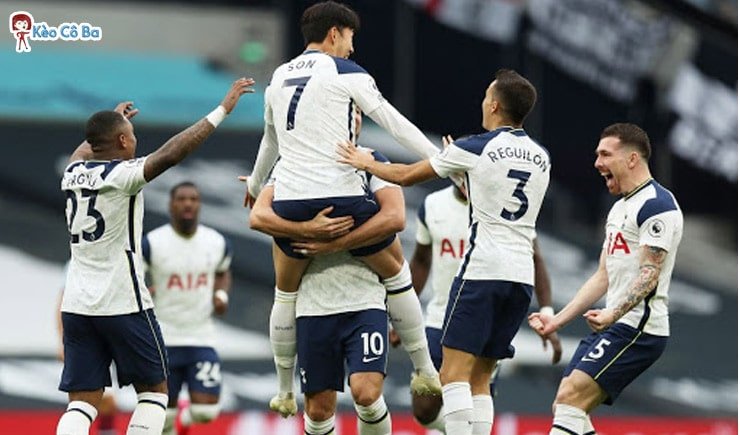 Soi kèo nhà cái trận Tottenham vs Leeds, 19h30 – 02/01/2020